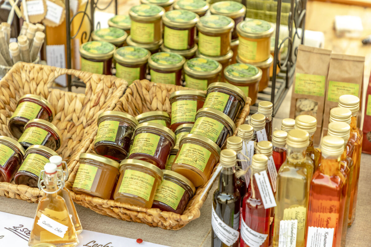Regionale und saisonale Produkte: Kirwamarkt im Freilandmuseum