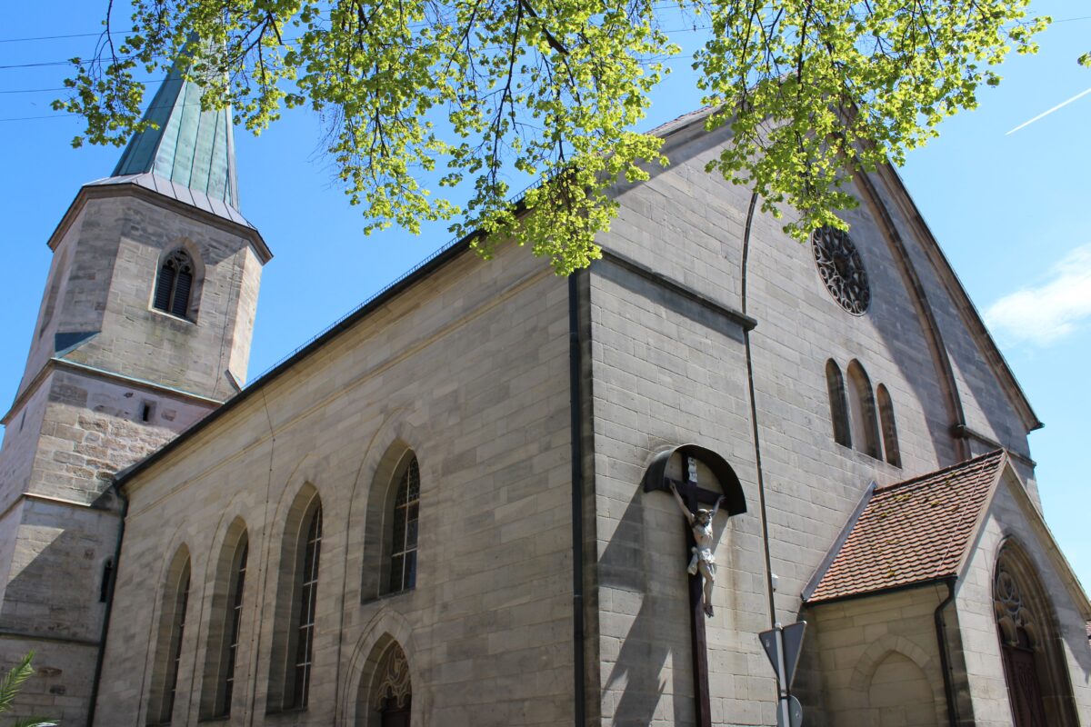 Tag der ewigen Anbetung: Zeit mit Jesus Christus verbringen