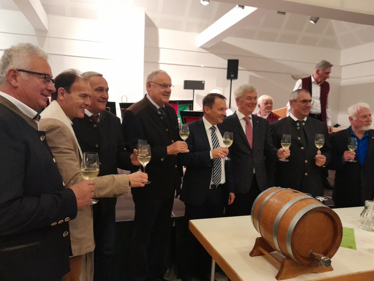 Über 50 Jahre Partnerschaft zwischen der Stadt und der Gemeinde Weiden am See