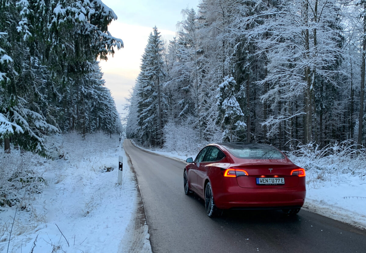 E-Autos im Winter – wie bekommen ich meinen Liebling durch die kalte Zeit?