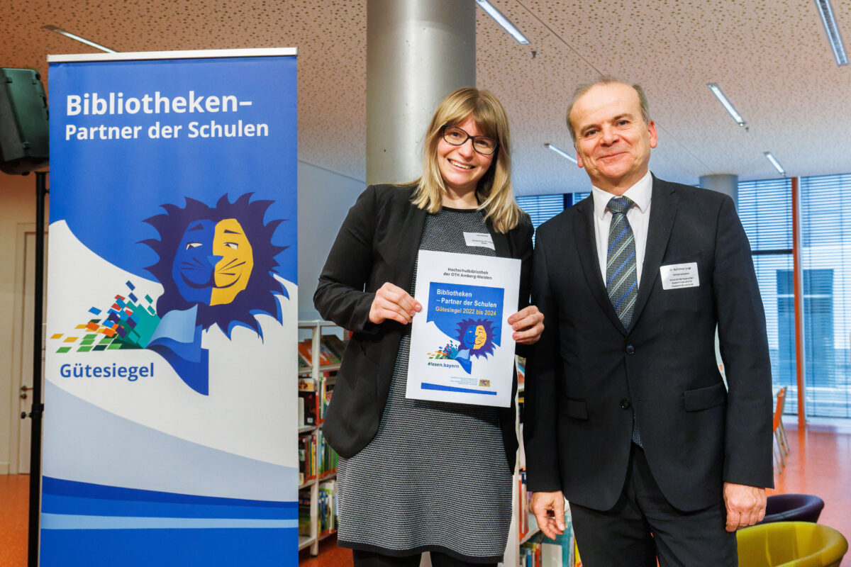 OTH schafft Hattrick bei „Bibliotheken – Partner der Schulen“