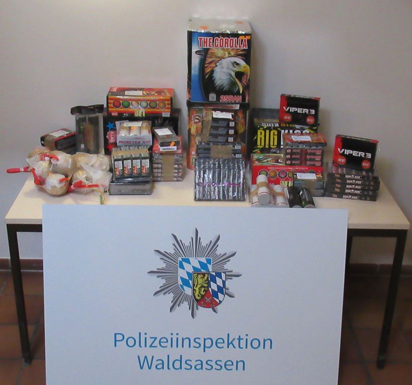 Kleintransporter mit 60 Kilogramm explosiver illegaler Fracht erwischt
