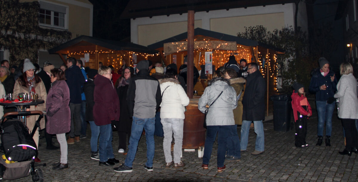 Advent-After-Work-Party in Kirchenthumbach: Gelungene Premiere