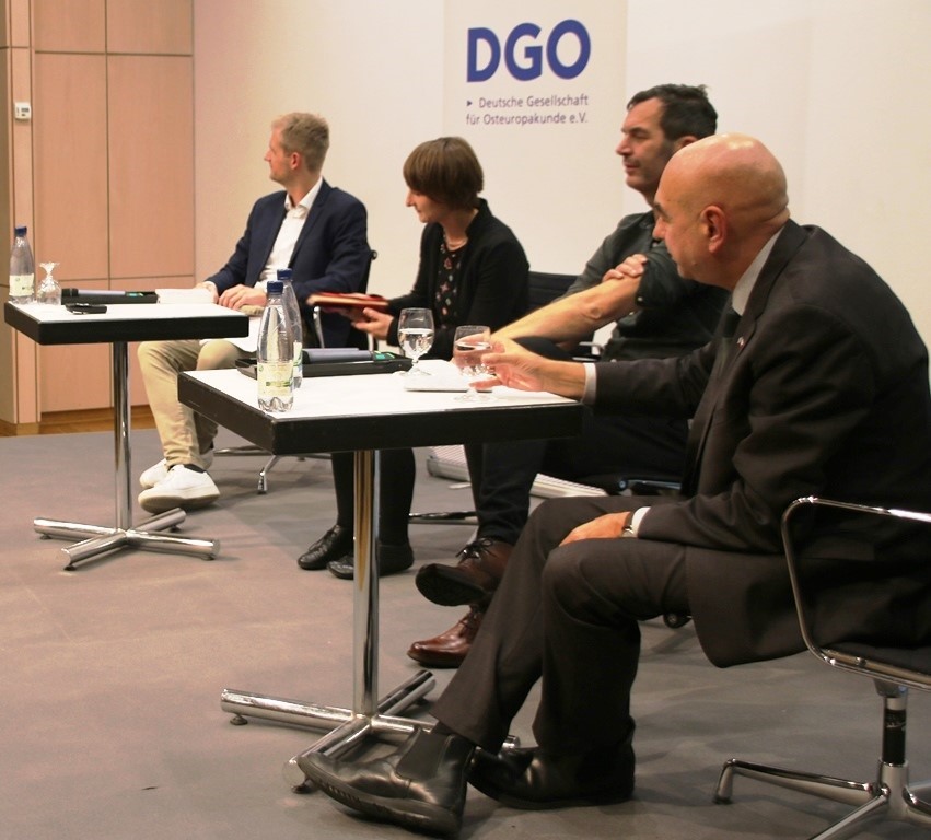 Deutsche und Tschechen ziemlich beste Freunde: Podium „Gemeinsam für die Zukunft?“