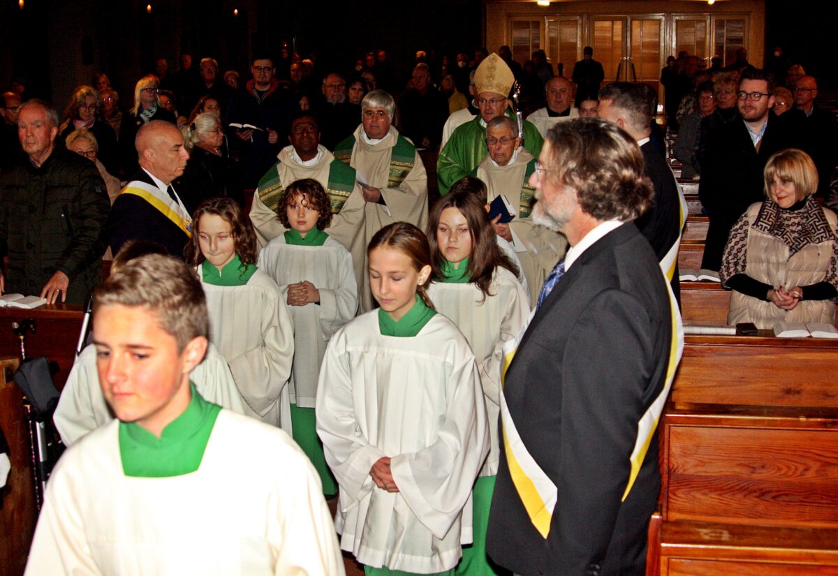 Einander kennenlernen: Bischof besucht St. Elisabeth