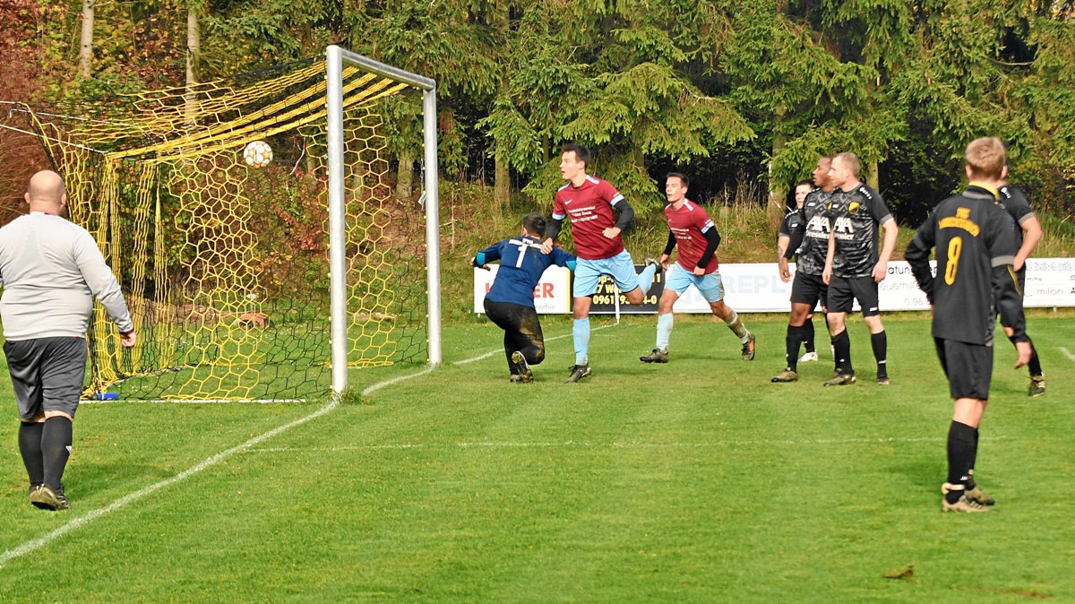 A-Klasse Ost: Kopf-an-Kopf-Rennen zwischen Pirk und Rothenstadt geht weiter