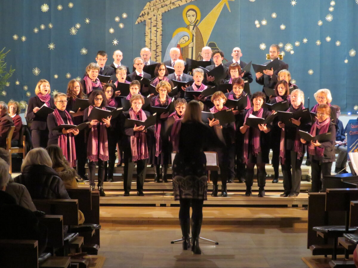 Ein Licht in der Nacht: Das Adventssingen in Altenstadt