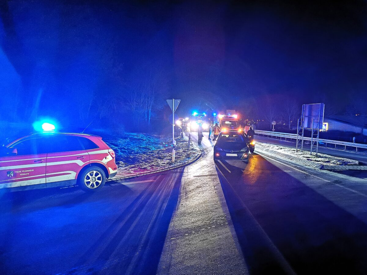Auffahrunfall beim „Siemenskreisverkehr“ in Kemnath