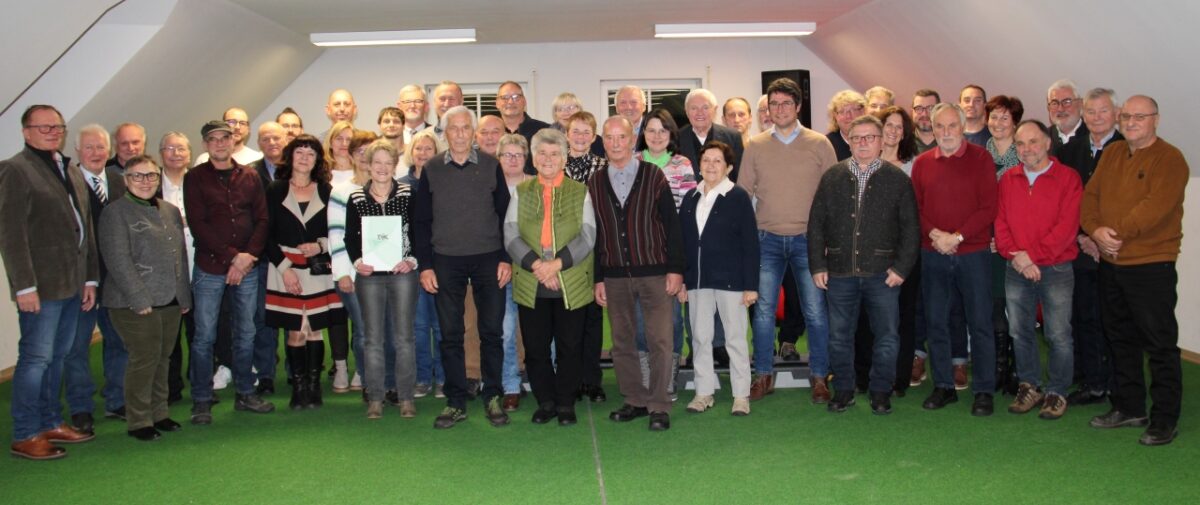Insgesamt 1.540 Jahre für den Verein: DJK Neustadt/WN ehrt Mitglieder