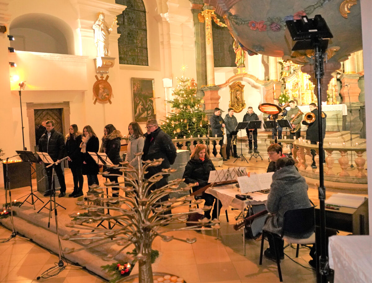 Von adventlicher Erwartung bis zur Weihnachtsfreude: Fahrenberger Weihnacht