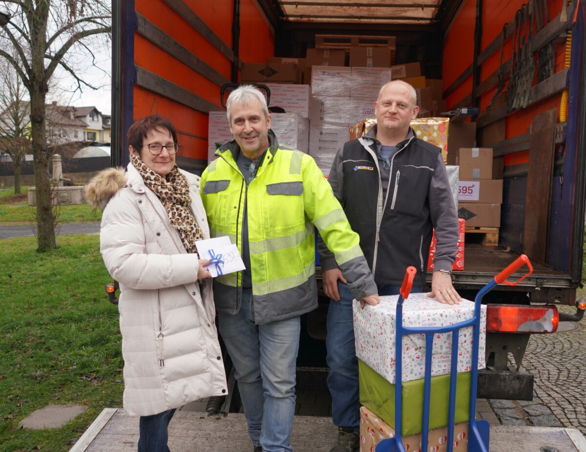 Frauenbund bereitet Weihnachtsfreude – Unterstützung für Weihnachtstrucker