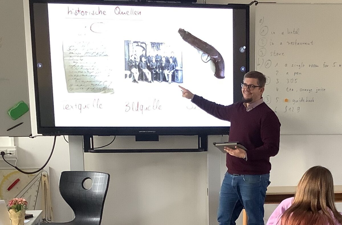 Hochmoderne, digitale Tafeln: Pressather Schule ausgezeichnet