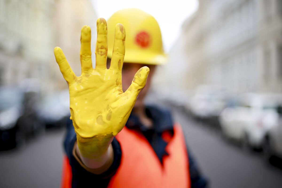 Die Gelbe Hand als Alternative zum Mittelfinger