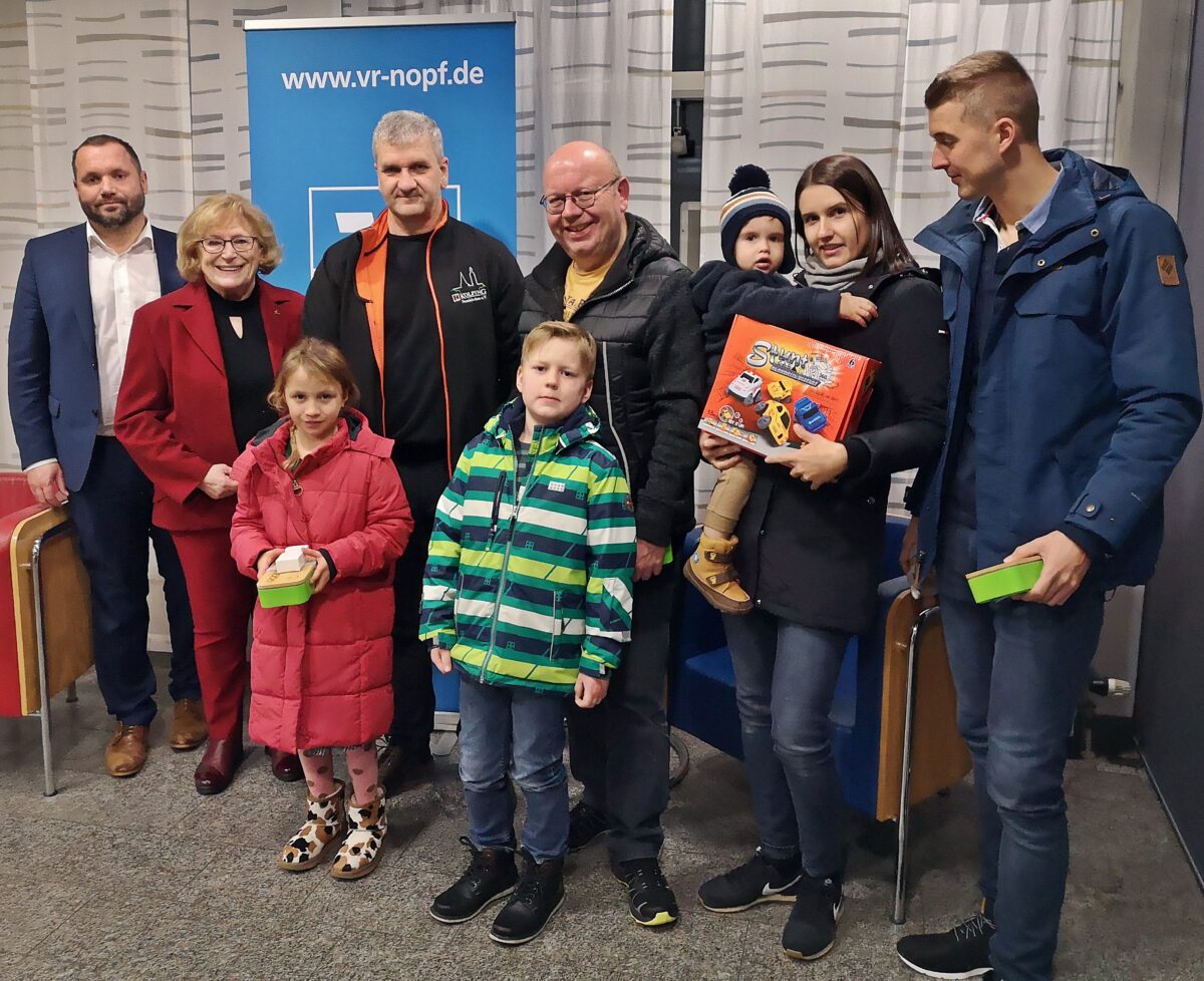 Weit geflogen: Gewinner des Luftballonwettbewerbs der Kolpingsfamilie