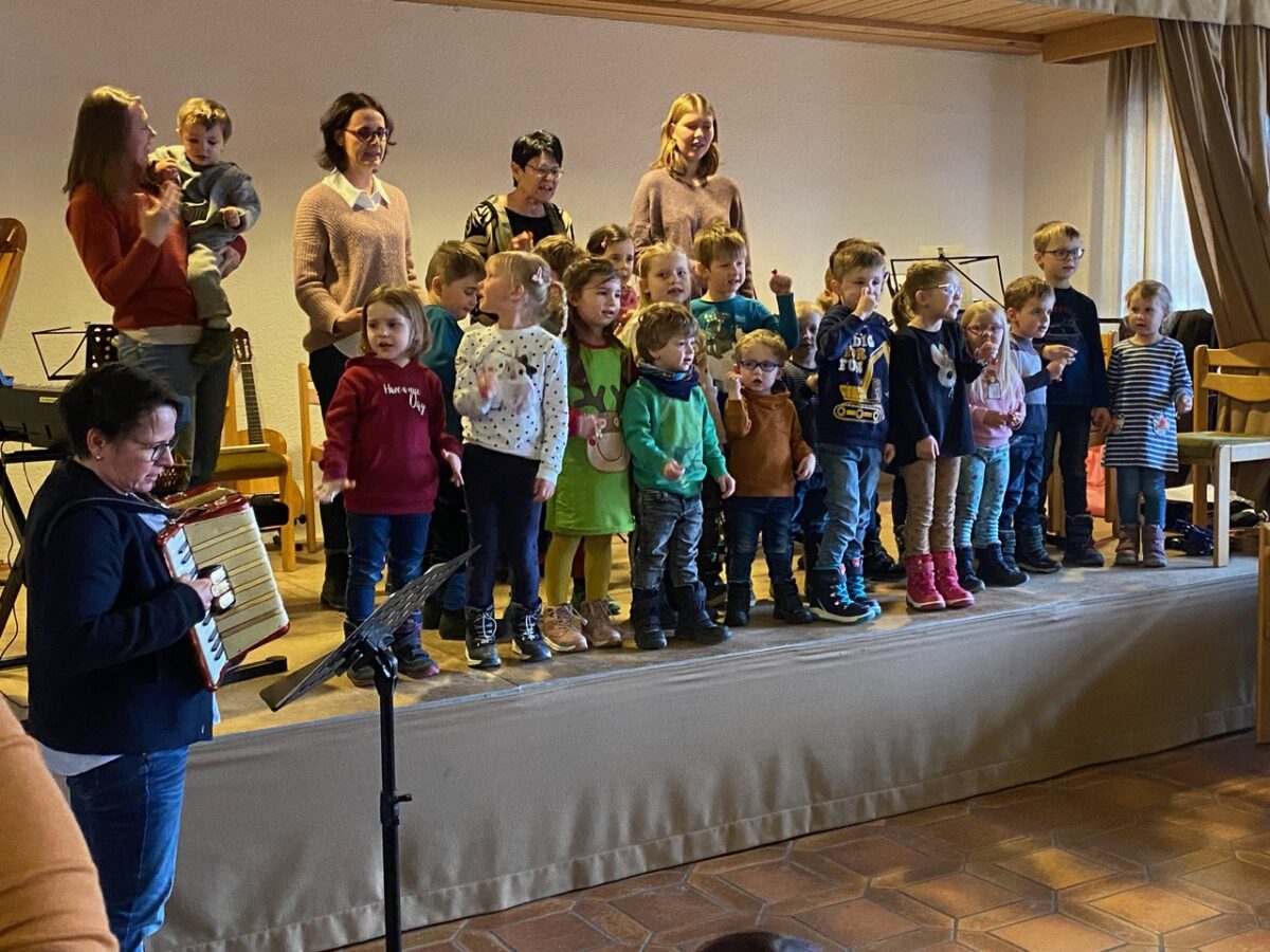 Adventliche Stunde mit musikalischem Genuss