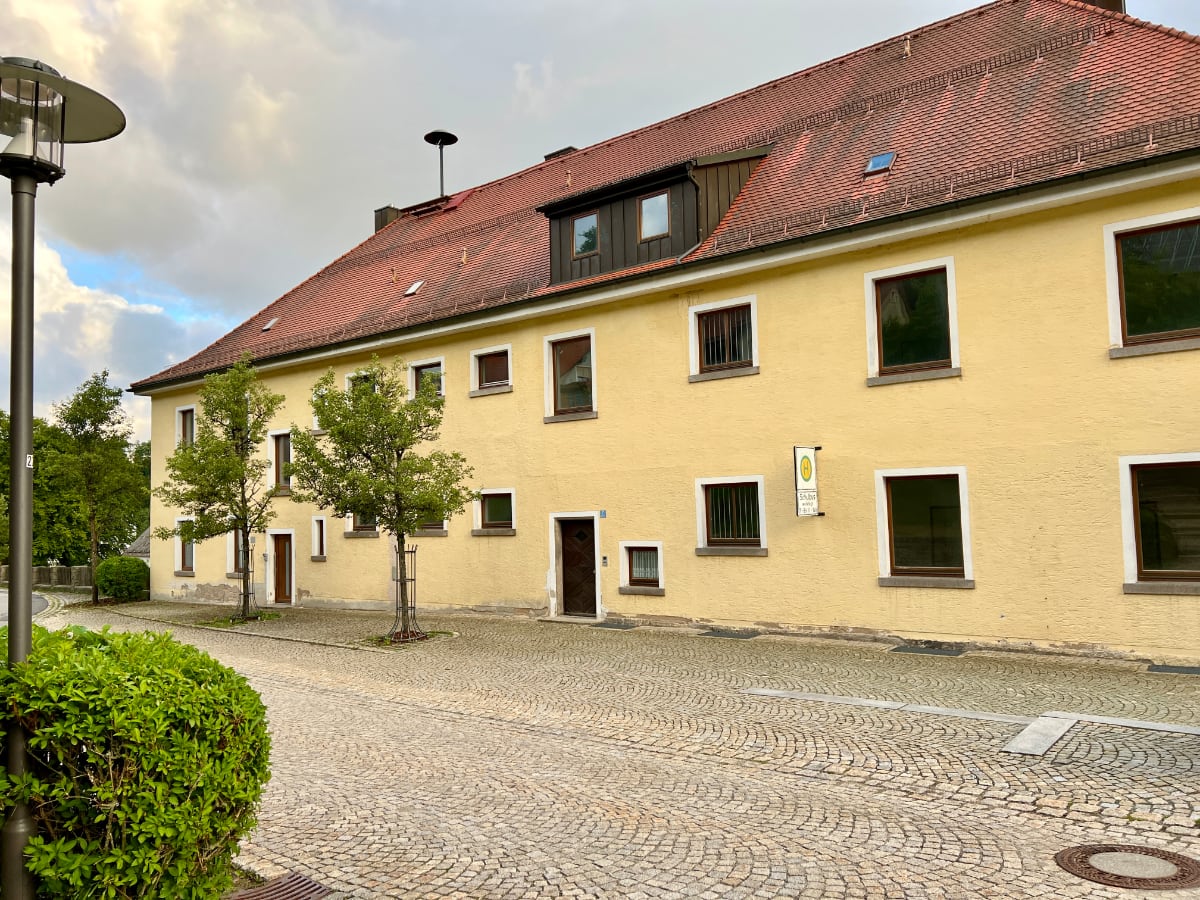 Flossenbürg sucht Investor für die alte Schule