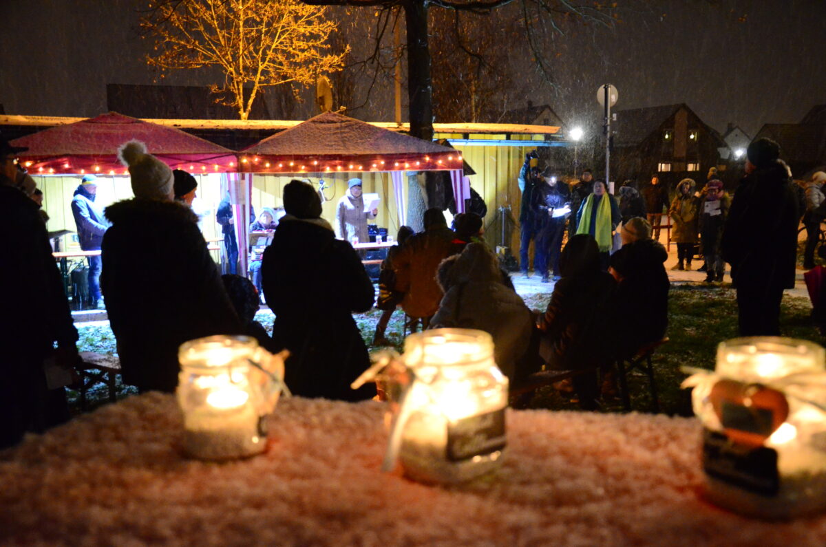 Siedlergemeinschaft in bester Weihnachtsstimmung