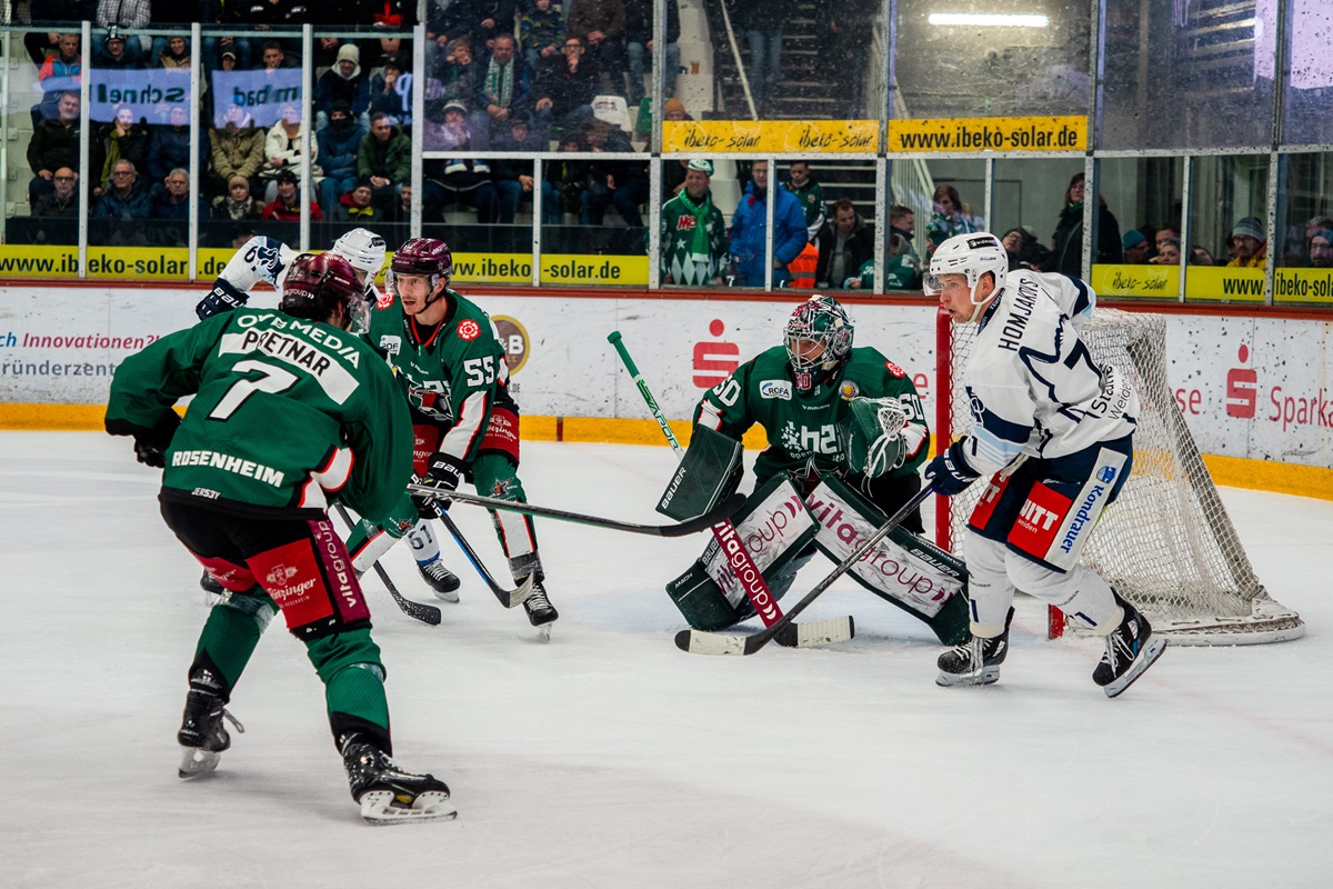 2:1 Sieg im Spitzenspiel: Torwart wird zum Matchwinner