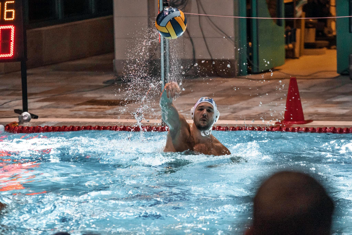 Wasserball: Der SV Weiden rettet sich in Aufstiegsturnier und schickt Köln in Liga 2