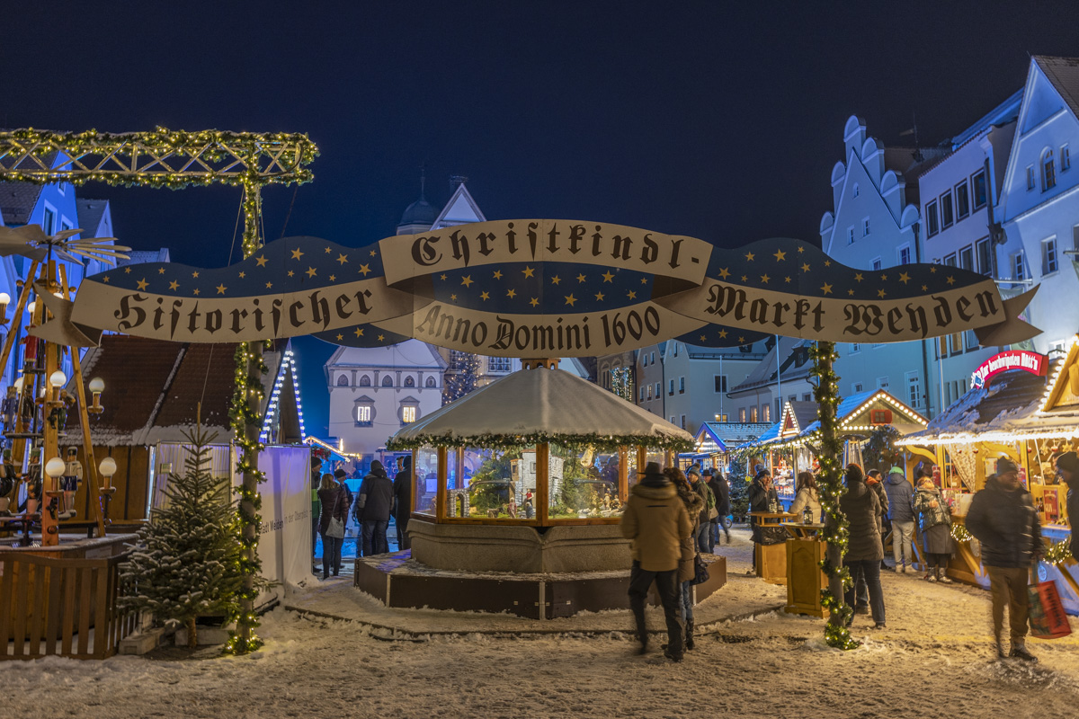 Bildergalerie: Weihnachtsstimmung auf dem Weidener Christkindlmarkt