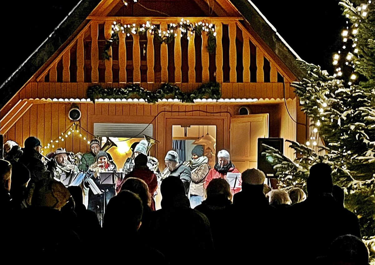 Vitalsportverein feiert idyllische Waldweihnacht
