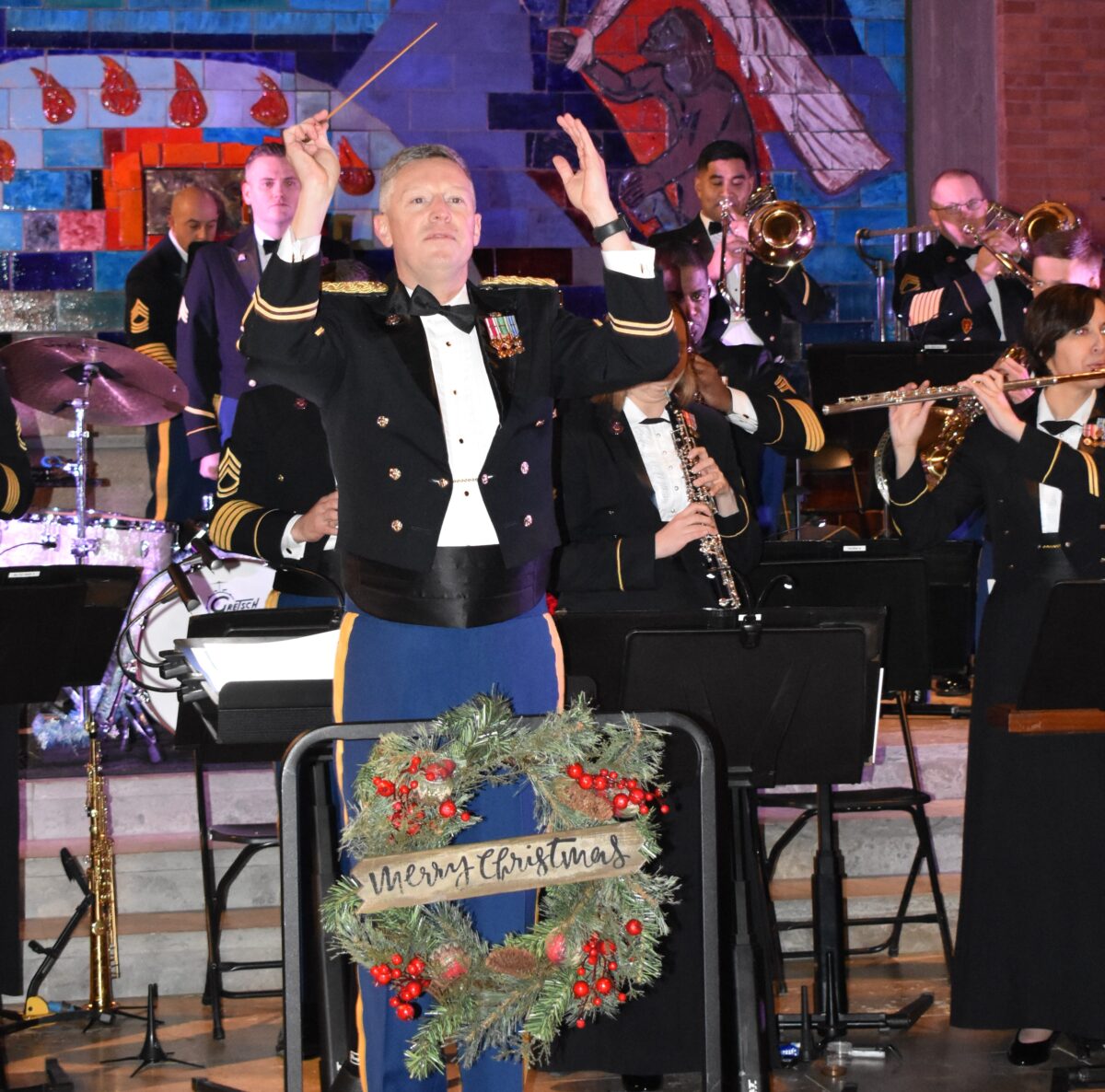 Facettenreich und fantastisch: Das Weihnachtskonzert der USAREUR-Band