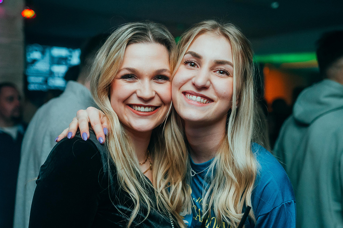 Bildergalerie: Die Christmas Edition einer legendären 90er-Party