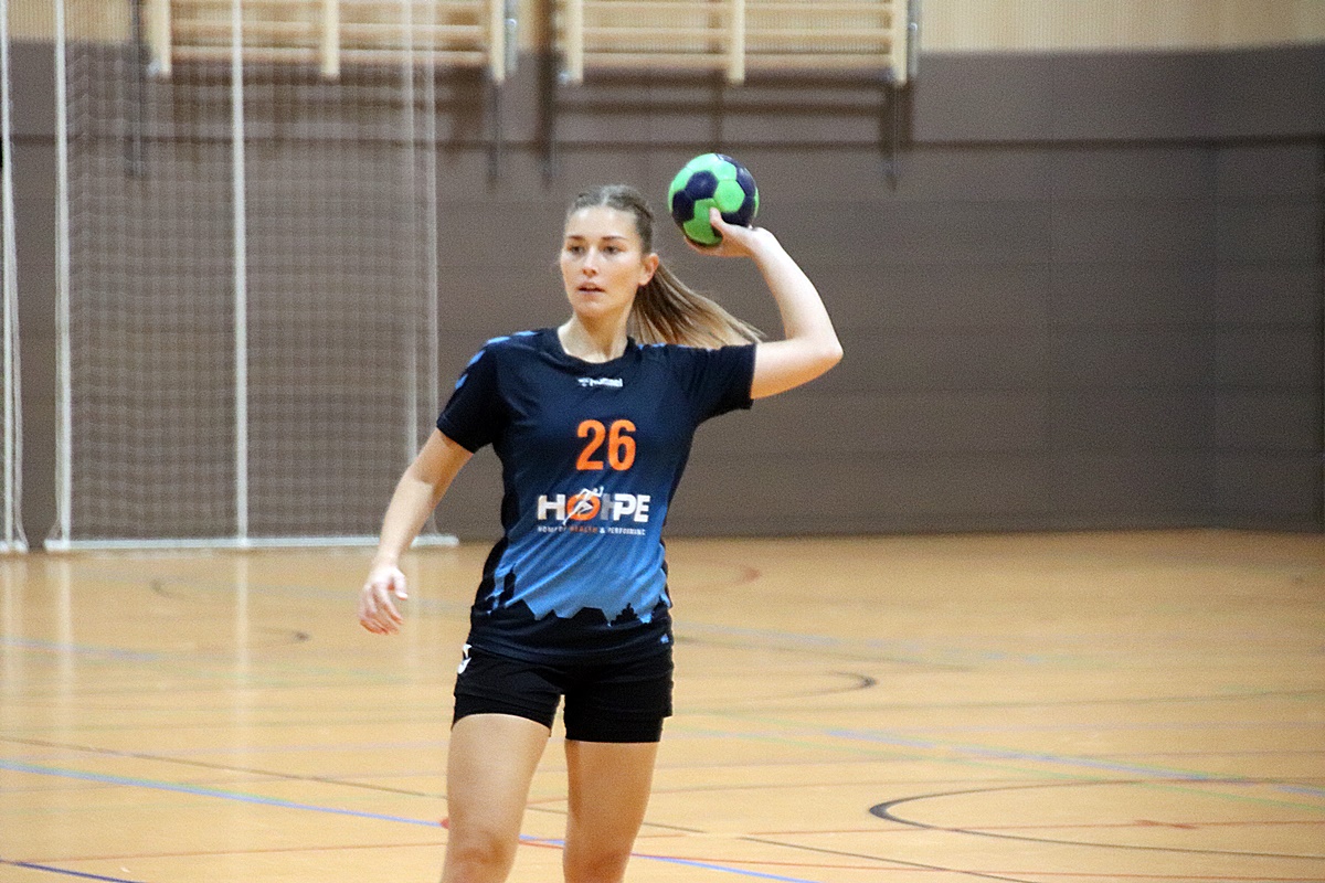Damen und Herren der HSG Weiden testen beim Roland-Franz-Turnier