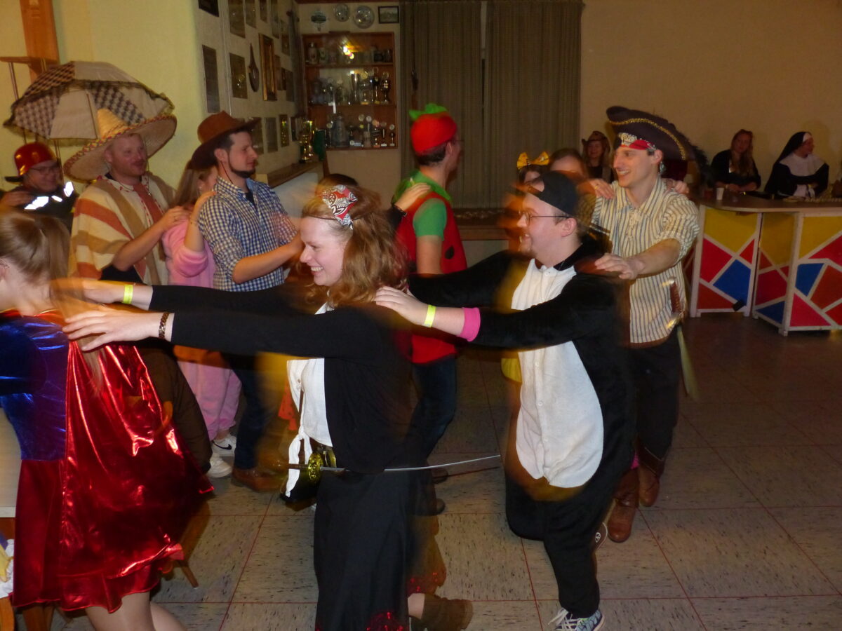 Schützen lassen es beim Fasching krachen