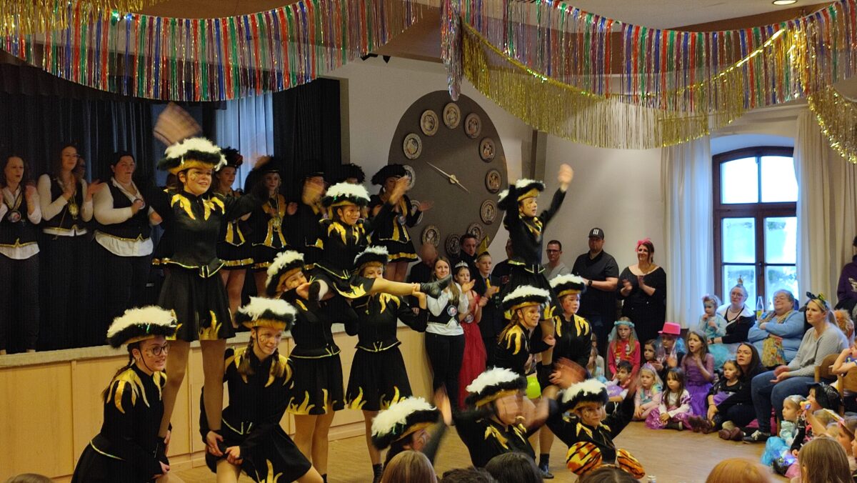 Schon die Kleinsten feiern Fasching