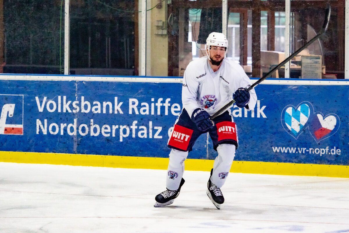 Blue Devils verstärken sich mit erfahrenem Spieler aus den eigenen Reihen