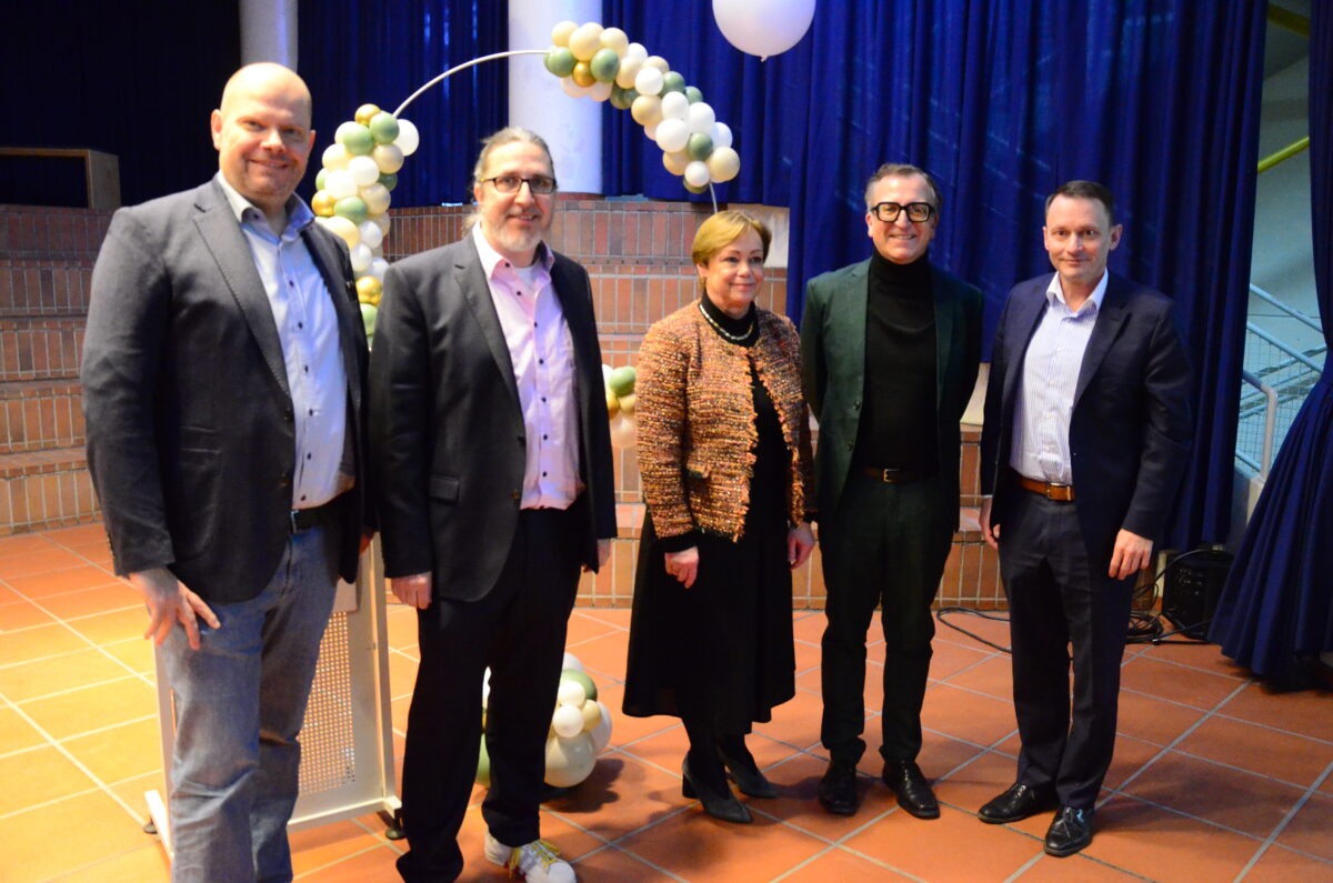 Das Elly-Heuss-Gymnasium begrüßt seinen neuen „Chef“
