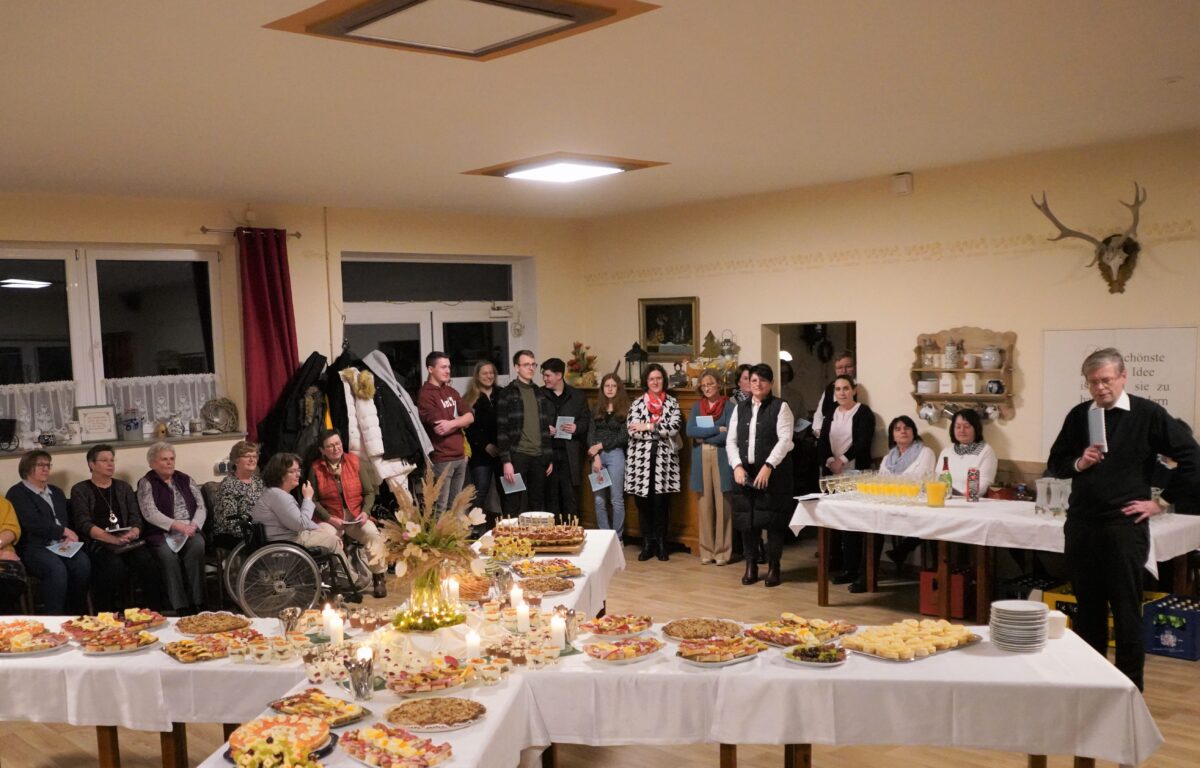 Neujahrsempfang der Pfarrei beim Maler-Michl mit einer überraschenden Ehrung