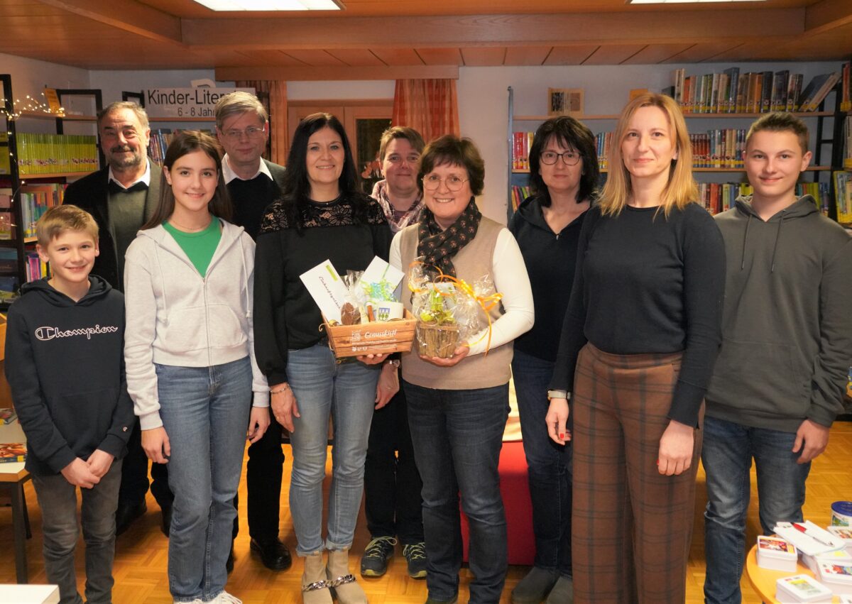 Zwei Jahrzehnte im Bücherei-Team: Danke an Maria Pleyer