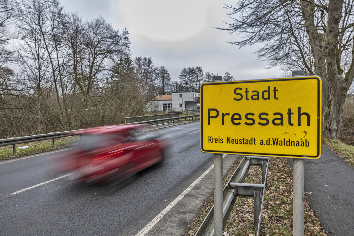 Ortsschild von Pressath gestohlen