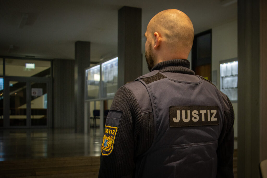 Hinter Gittern weiter gedealt: Acht Jahre für die Hauptangeklagten