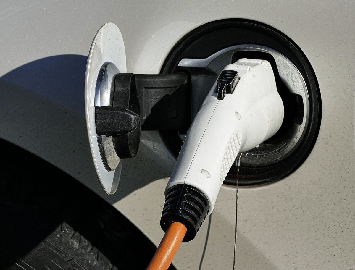 Neustadts Weg zur E-Mobilität: 90 neue Ladestationen