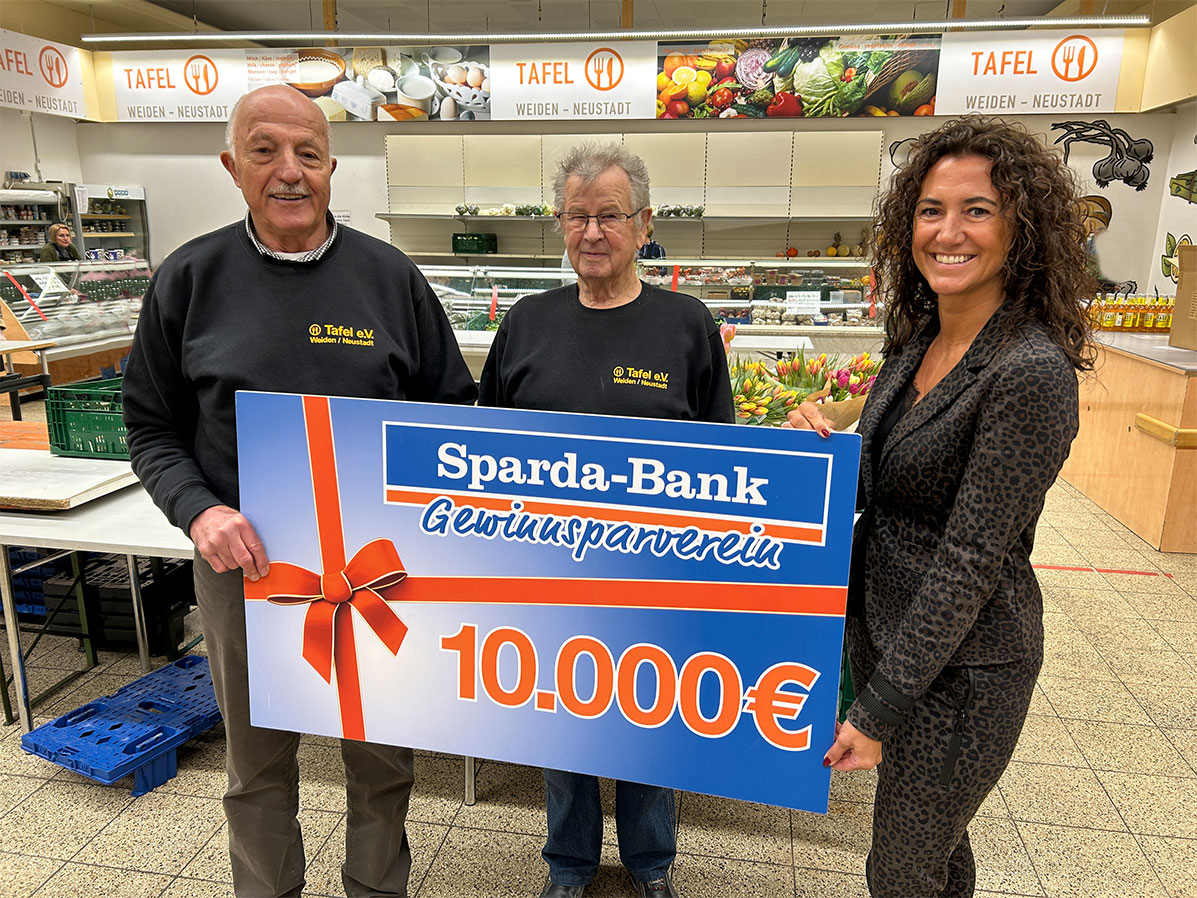 Mega-Spende für die Weidener Tafel
