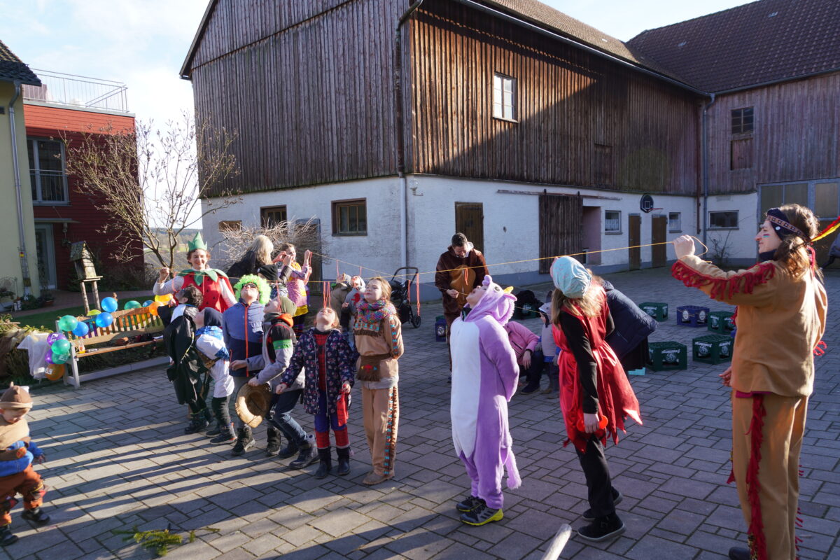 Schorbauernhof: Lustiges Faschingsareal des jungen Landvolks