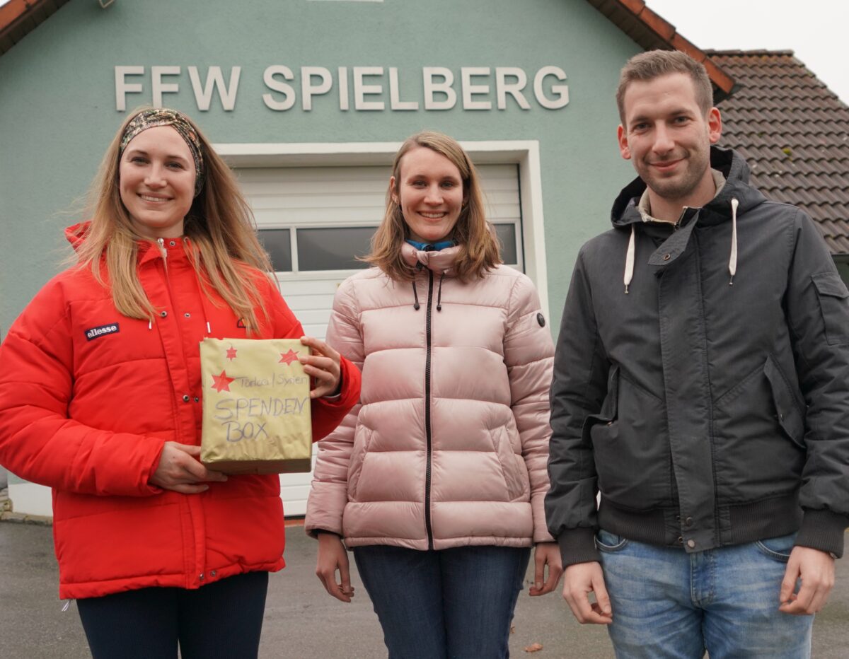 Spaß und Hilfe gehen Hand in Hand – Spendenbox in der Faschingsbar