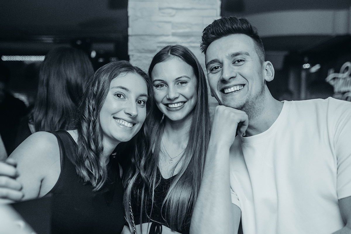 Bildergalerie: Eine heiße Partynacht im Hashtag Weiden