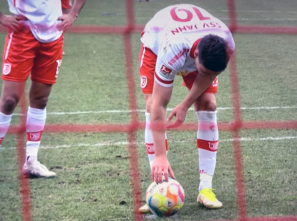 SSV Jahn Regensburg vergeigt Sieg gegen Hannover 96 auf den letzten Metern