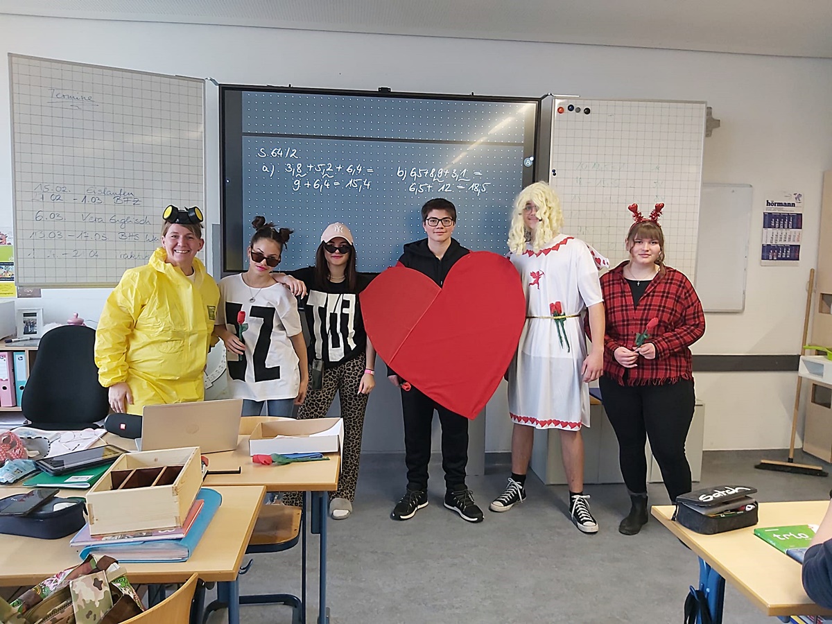 Ein besonderer Schultag: Valentinstag und Schülerdisco
