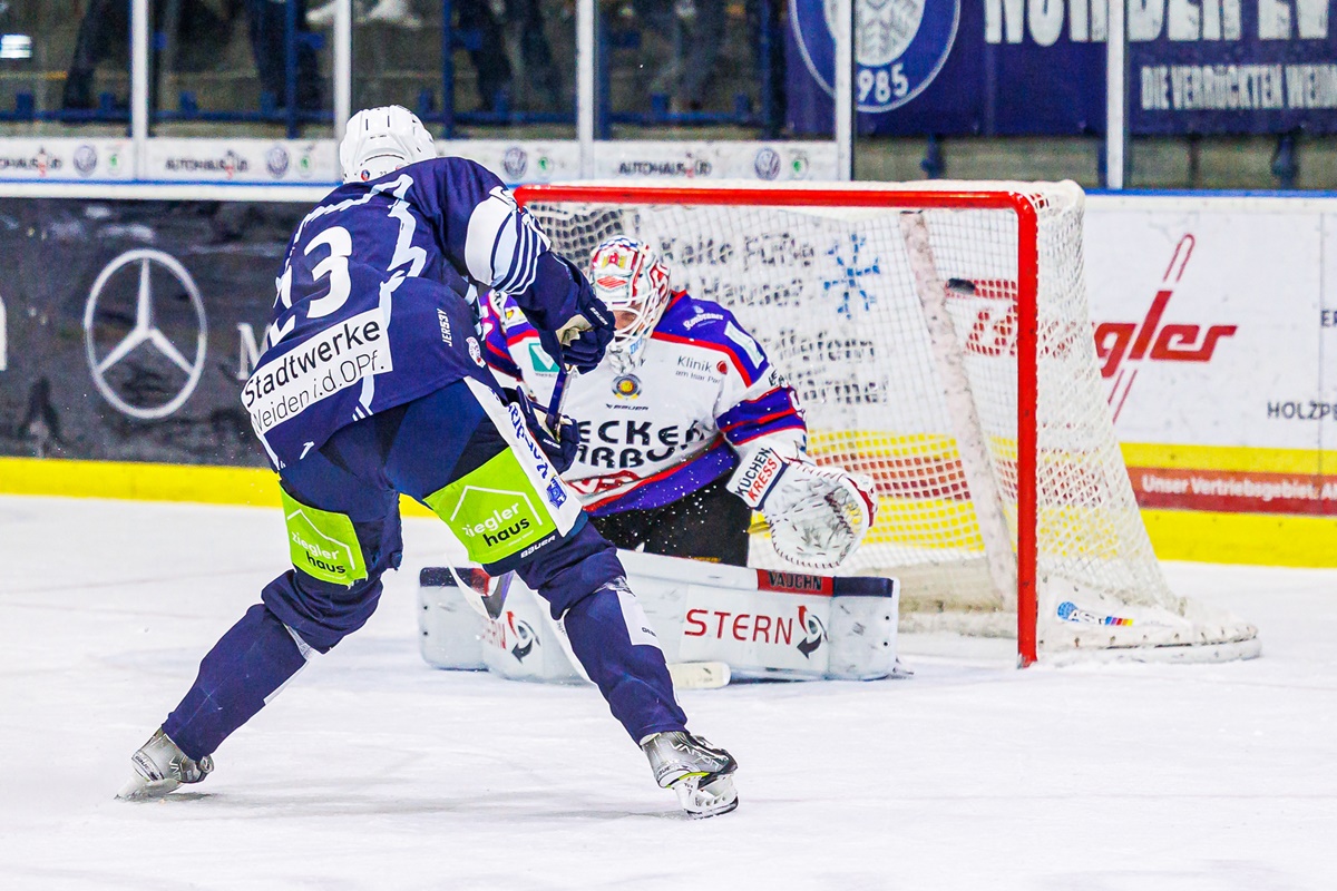 2:1 im Penaltyschießen: Blue Devils bezwingen starke Deggendorfer