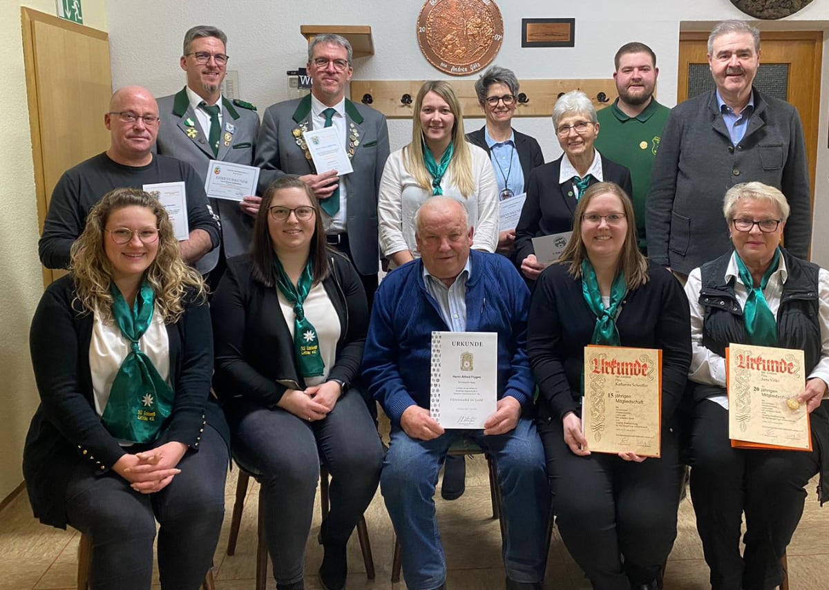 Letzauer Edelweiß-Schützen in Frauenhand