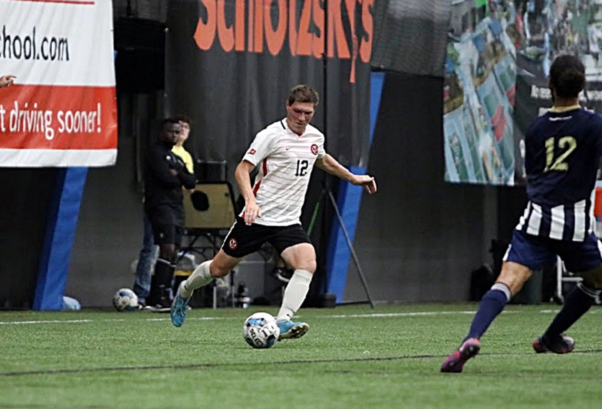Eschenbacher Fußballer fühlt sich pudelwohl in den USA