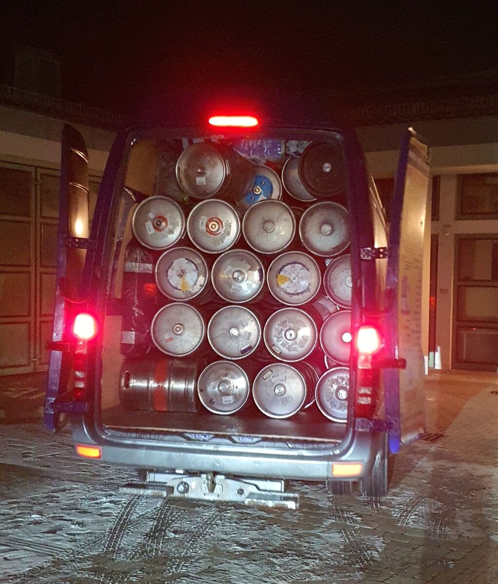 Diebesgut: 149 leere Bierfässer entdeckt