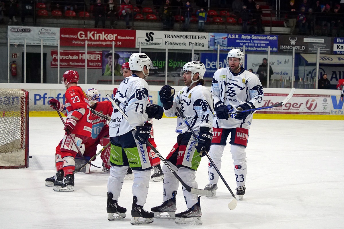 Blue Devils können nach 7:1 in Peiting am Freitag die Meisterschaft perfekt machen