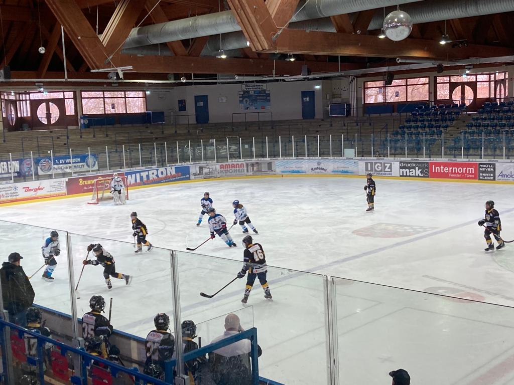 Young Blue Devils: U 17 muss auf Schützenhilfe aus Peiting hoffen