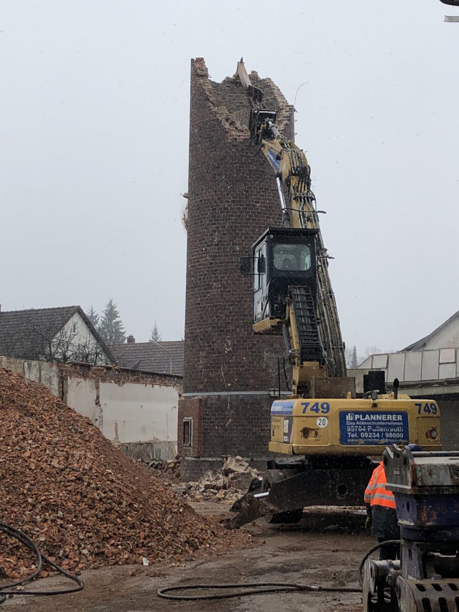 Der Beyer-Kamin in Altenstadt ist Geschichte